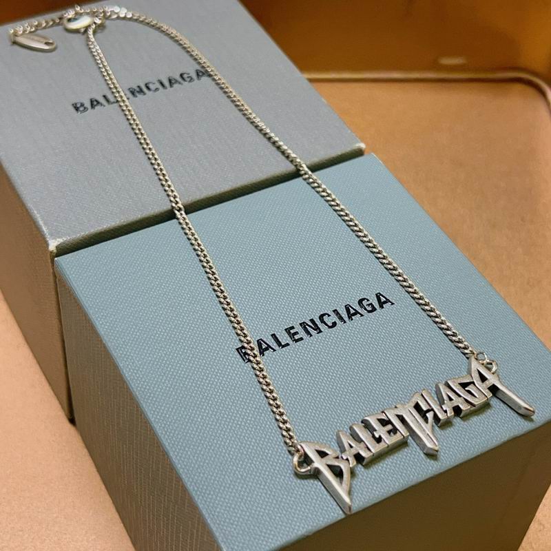 Balenciaga Necklace 09yxx29